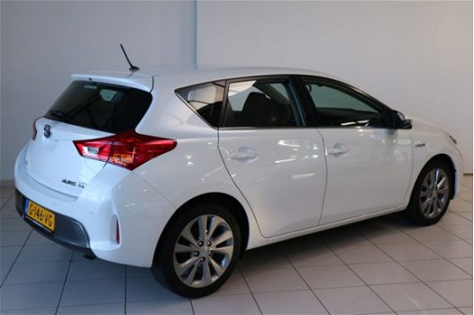 Toyota Auris - 1.8 Hybrid Executive | Parkeer camera | Climate control | Lm Velgen | Stoelverwarming - 1