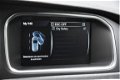 Volvo V40 - D4 Kinetic Business 190PK [Navigatie Climate PDC DVD speler] - 1 - Thumbnail
