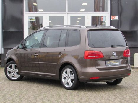 Volkswagen Touran - 1.4 TSI 140pk Highline 7-persoons PANORAMADAK|AUTOMAAT|BI-XENON-LED|NAVIGATIE|CA - 1