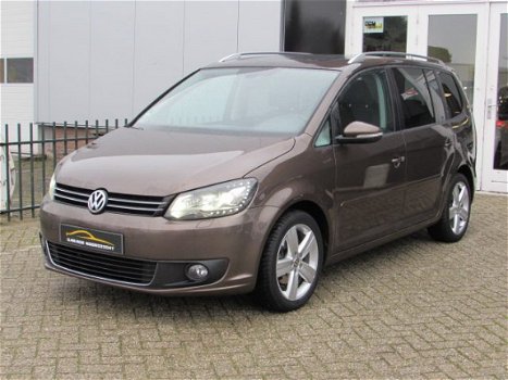 Volkswagen Touran - 1.4 TSI 140pk Highline 7-persoons PANORAMADAK|AUTOMAAT|BI-XENON-LED|NAVIGATIE|CA - 1