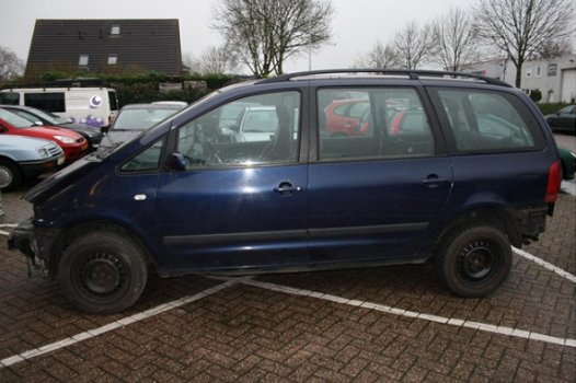 Volkswagen Sharan - 1.9 TDI 66KW - 1