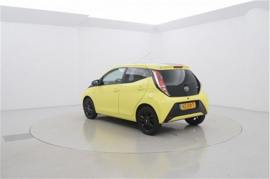 Toyota Aygo - 1.0 VVT-i x-cite Automaat 5drs - 1