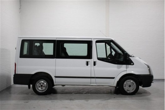 Ford Transit Kombi - 2.2 TDCI 100 pk 9 Persoons Airco, Elek. Pakket, Prijs ex BTW, APK 11-2020 - 1