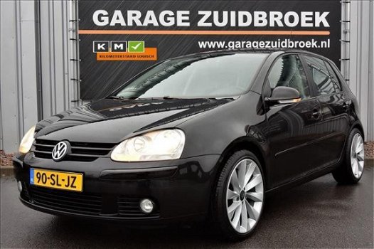 Volkswagen Golf - 1.6 FSI SPORTLINE 99 dkm CLIMA TREKHAAK ZWART - 1