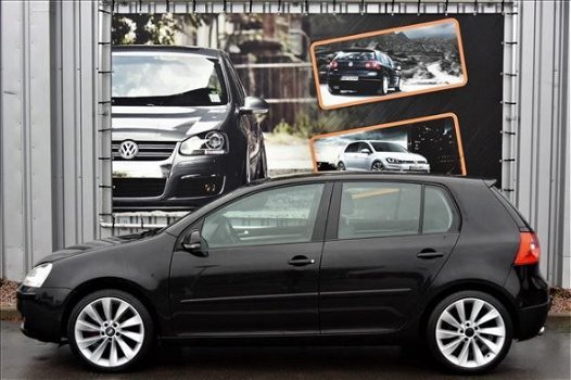 Volkswagen Golf - 1.6 FSI SPORTLINE 99 dkm CLIMA TREKHAAK ZWART - 1