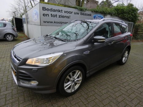 Ford Kuga - 1.6 EcoBoost 150pk Titanum Plus Pano + Trekhaak - 1