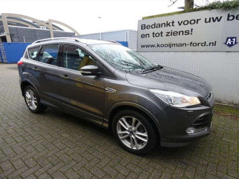 Ford Kuga - 1.6 EcoBoost 150pk Titanum Plus Pano + Trekhaak - 1