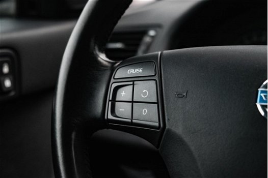 Volvo V50 - 1.8F Edition II | Navigatie | Leder | Bluetooth | Trekhaak - 1