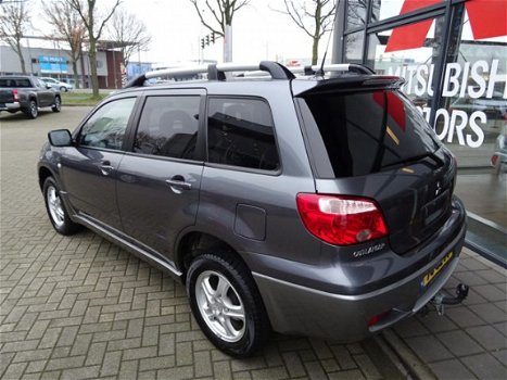 Mitsubishi Outlander Sport - 2.0 Invite+ *CLIMATE CONTROL*TREKHAAK*LICHTMETALEN WIELEN* 1e EIGENAAR* - 1