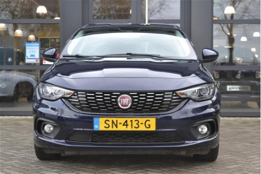 Fiat Tipo. - Hatchback 1.4 Turbo 120pk Business Lusso | Navi | Leer - 1