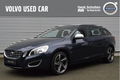 Volvo V60 - T3 150pk R-Design, Trekhaak, Cruise Control, Stoelverwarming - 1 - Thumbnail