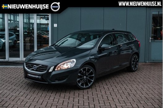 Volvo V60 - 1.6 DRIVe Ocean Race / Klimaat + ADAPTIVE Cruise control / Navigatie / Parkeersensoren - 1