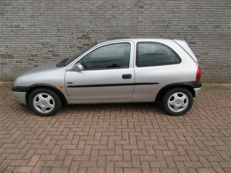 Opel Corsa - 1.6i-16V GSi - 1