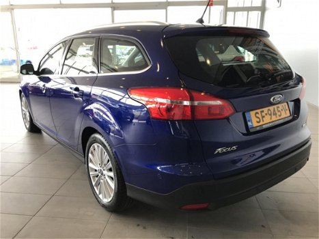 Ford Focus - 125pk Titanium Park Assist, Navigatie, Voorruit verwarming - 1