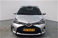 Toyota Yaris - 5-drs 1.3 Dynamic | Navigatie | Panoramadak | Safety-pakket | Camera | - 1 - Thumbnail