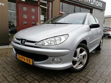 Peugeot 206 - 1.4-16V Quiksilver