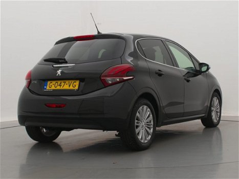 Peugeot 208 - 1.2 82pk Allure | Navigatie | Climate Control | Achteruitrijcamera | Donker getint gla - 1