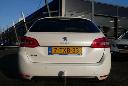 Peugeot 308 - 1.2 e-THP 130pk | PREMIÉRE |LICHTMETALEN VELGEN | NAVIGATIE | CRUISE CONTROL | - 1