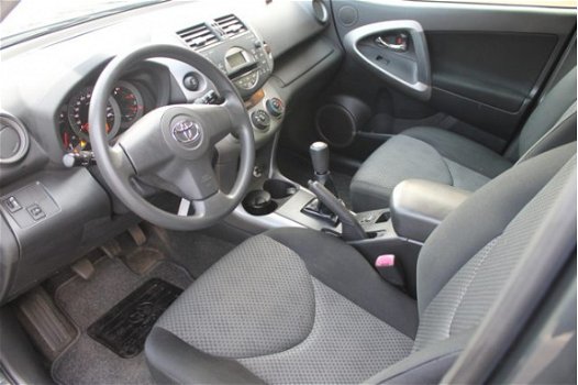 Toyota RAV4 - 2.0 VVTi Linea Terra weinig km - 1