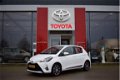 Toyota Yaris - 1.5 Hybrid 100pk Design Sport Automaat | Stoelverwarming | Navigatie | Safety Sense | - 1 - Thumbnail