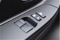Toyota Yaris - 1.5 Hybrid 100pk Design Sport automaat | Stoelverwarming | Navigatie | Safety Sense | - 1 - Thumbnail