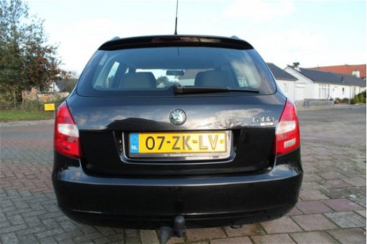 Skoda Fabia Combi - 1.4-16V Ambiente // AIRCO // TREKHAAK // - 1