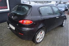 Alfa Romeo 147 - 1.6 T.Spark Distinctive 94dkm