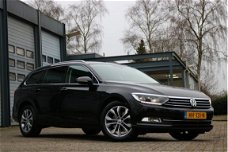 Volkswagen Passat Variant - 1.6 TDI Business Edition Led Trekhaak Navigatie Chroom PrivacyGlass Pdc