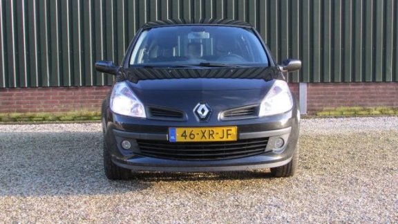 Renault Clio - 2.0-16V Dynamique S /5 drs/Nieuw Model - 1