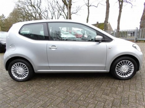 Volkswagen Up! - 1.0 high up BlueMotion Airco centraal met ab - 1
