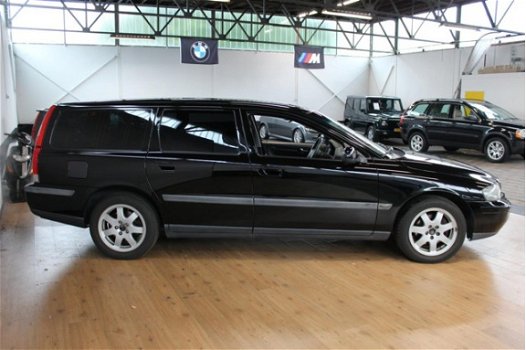 Volvo V70 - 2.4 - BTW Auto - Youngtimer - Zeer nette staat - 1