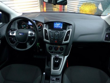 Ford Focus Wagon - 1.6 TDCI ECOnetic Lease Trend -NAVI-BLUETOOTH-LMV-CRUISECONTROL-TREKHAAK-PDC ACHT - 1