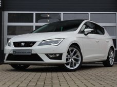 Seat Leon - 1.4 EcoTSI FR Pano/Dealeronderhouden/1e eigenaar