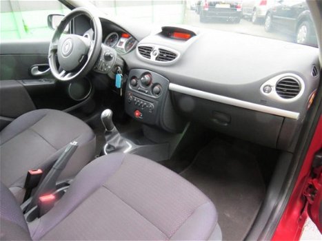 Renault Clio Estate - 1.2 TCE Dynamique Airco APK Eerste Eigenaar - 1