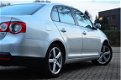 Volkswagen Jetta - 1.6 FSI Sportline / NAVI / Mooie auto - 1 - Thumbnail