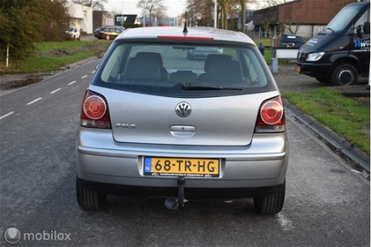 Volkswagen Polo - 1.2 Optive *Keurige auto *Airco *Trekhaak - 1