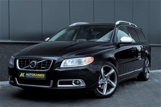 Volvo V70 - D4 2.0 R-Design Aut. Xenon Leder Camera Navi Trekhaak - 1