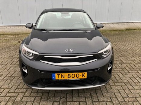 Kia Stonic - 1.0 T-GDI COMFORTPLUSLINE NAVIGATOR 120PK | CAMERA | LMV 17'' | RIJKLAAR | - 1