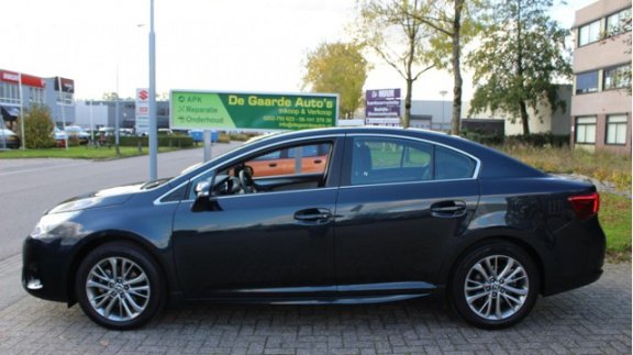 Toyota Avensis - 1.8 VVT-i Dynamic 1e Eigenaar Navigatie Achteruitrijcamera Automaat - 1