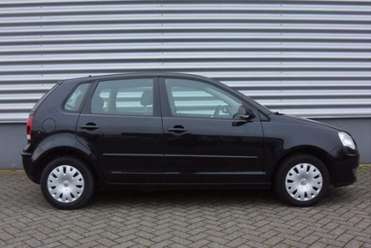 Volkswagen Polo - 1.4-16V Optive 81pk - 1