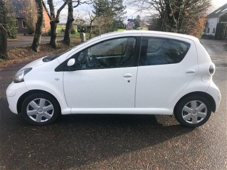 Toyota Aygo - 1.0-12V Comfort Nav - 1