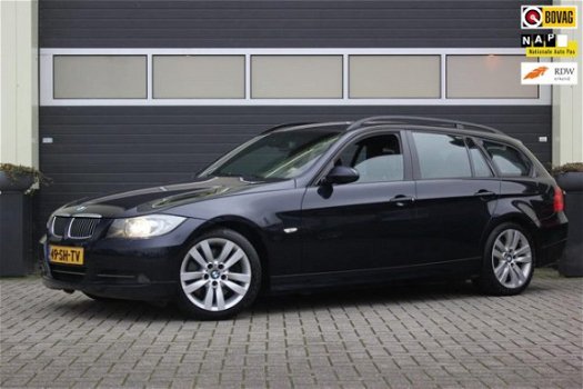 BMW 3-serie Touring - 330i High Executive Navi Xenon Leer - 1