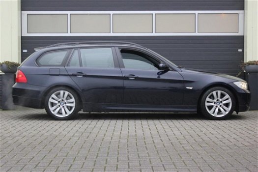 BMW 3-serie Touring - 330i High Executive Navi Xenon Leer - 1