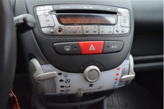 Toyota Aygo - 1.0-12V Comfort | Airco | LM Velgen OOK ZONDAG 19 JANUARI OPEN - 1