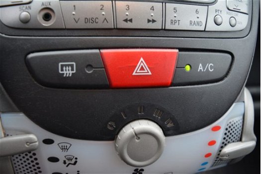 Toyota Aygo - 1.0-12V Comfort | Airco | LM Velgen OOK ZONDAG 19 JANUARI OPEN - 1
