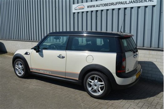 Mini Mini Clubman - 1.6 Cooper Chili | Climate Control | Xenon | Panorama OOK ZONDAG 19 JANUARI OPEN - 1