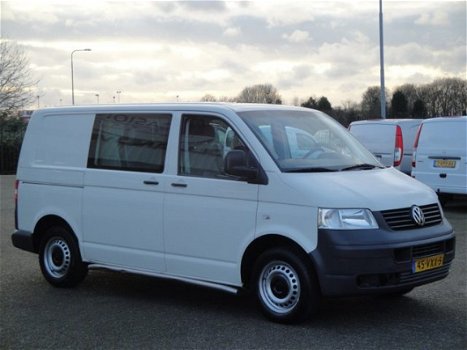 Volkswagen Transporter - 1.9 TDI 75KW 102PK DC DUBBELE CABINE MARGE AIRCO/ TREKHAAK/ PARK - 1