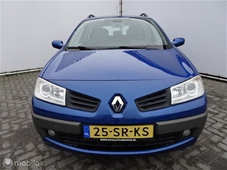 Renault Mégane Grand Tour - 1.6-16V Dynamique Comfort - 1