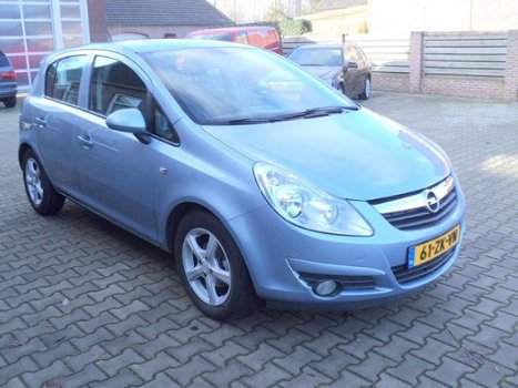 Opel Corsa - 1.4-16V Enjoy airco, cruise control, zeer mooie auto - 1