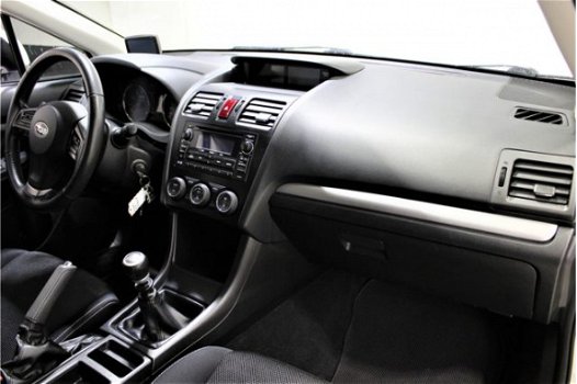 Subaru XV - 2.0i Luxury AWD | Trekhaak | Dealer Ondh. | NAP Pas | - 1
